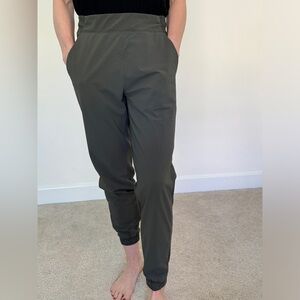 Athleta Textured Brooklyn Jogger